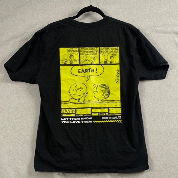 Peanuts Black Tee with Yellow Accents dream clothing Charlie Brown - Picture 4 of 15